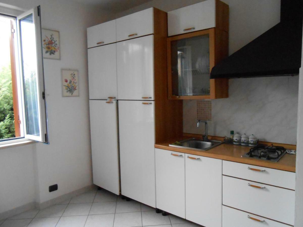 Monolocale A Peschiera Del Garda Vista Lago 아파트 외부 사진