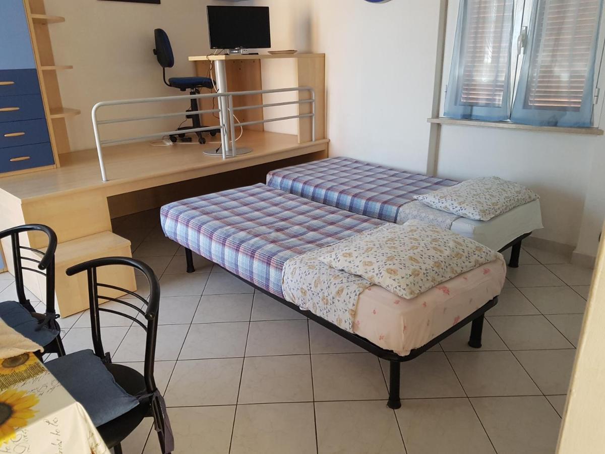 Monolocale A Peschiera Del Garda Vista Lago 아파트 외부 사진